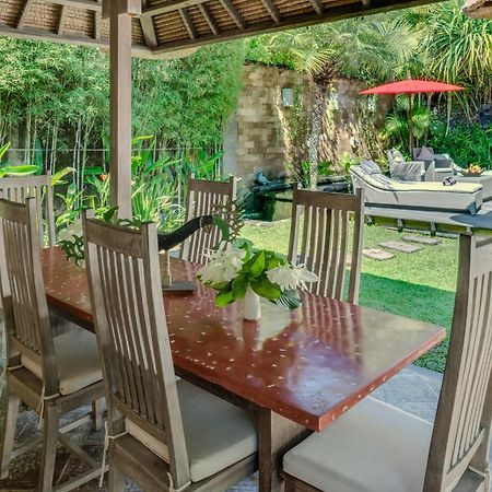 Villa Tirta Naga Bali Seminyak  Exterior photo