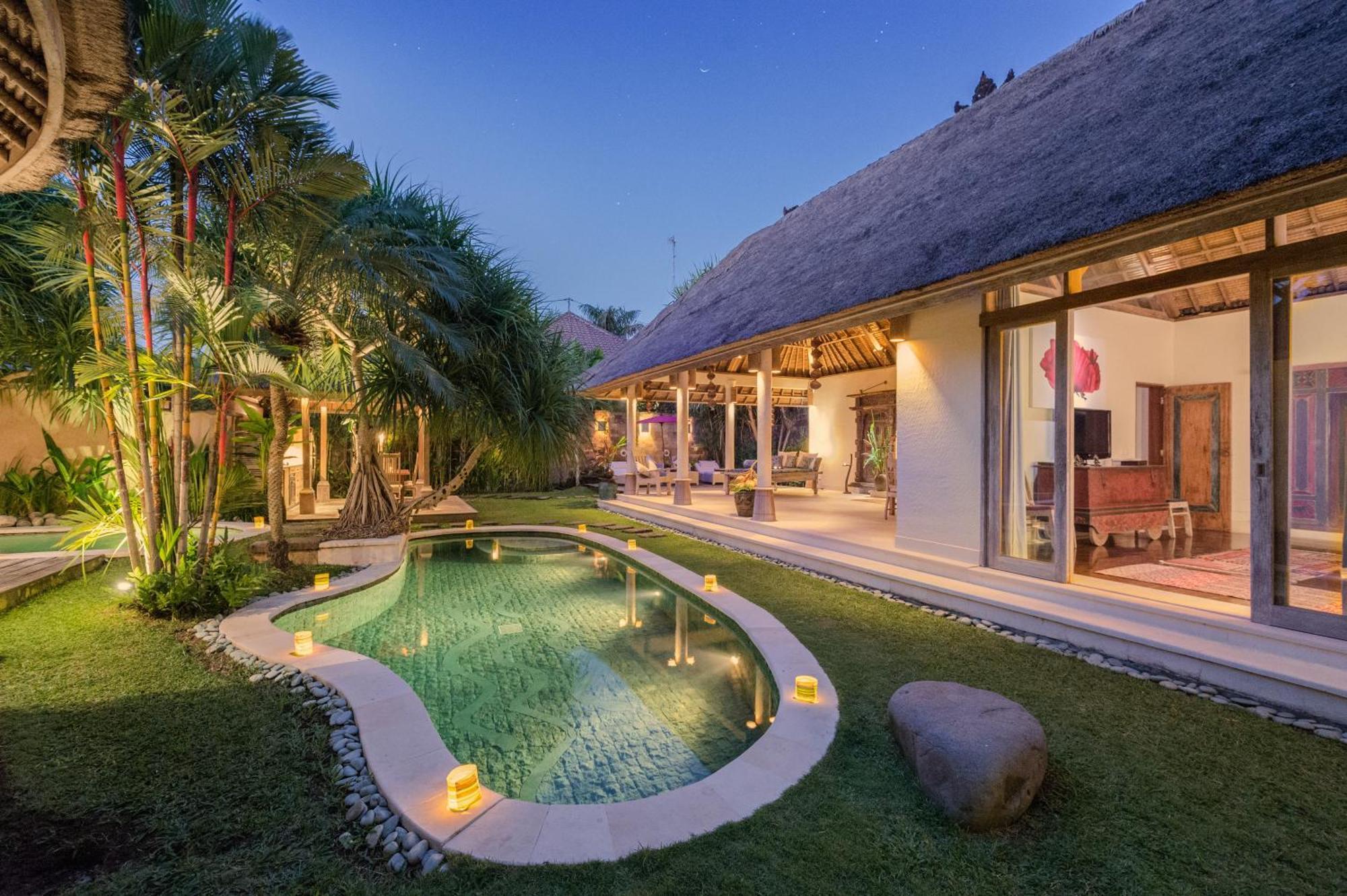 Villa Tirta Naga Bali Seminyak  Exterior photo
