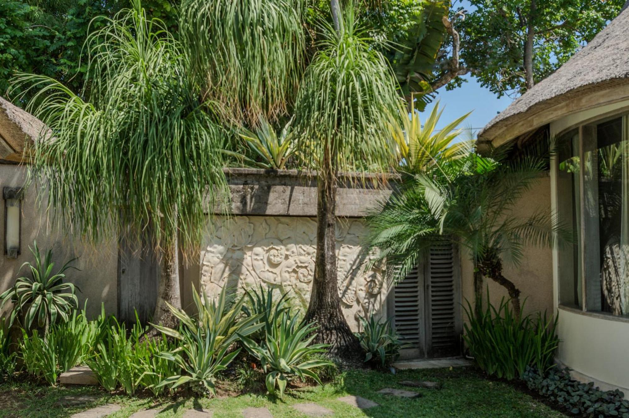 Villa Tirta Naga Bali Seminyak  Exterior photo