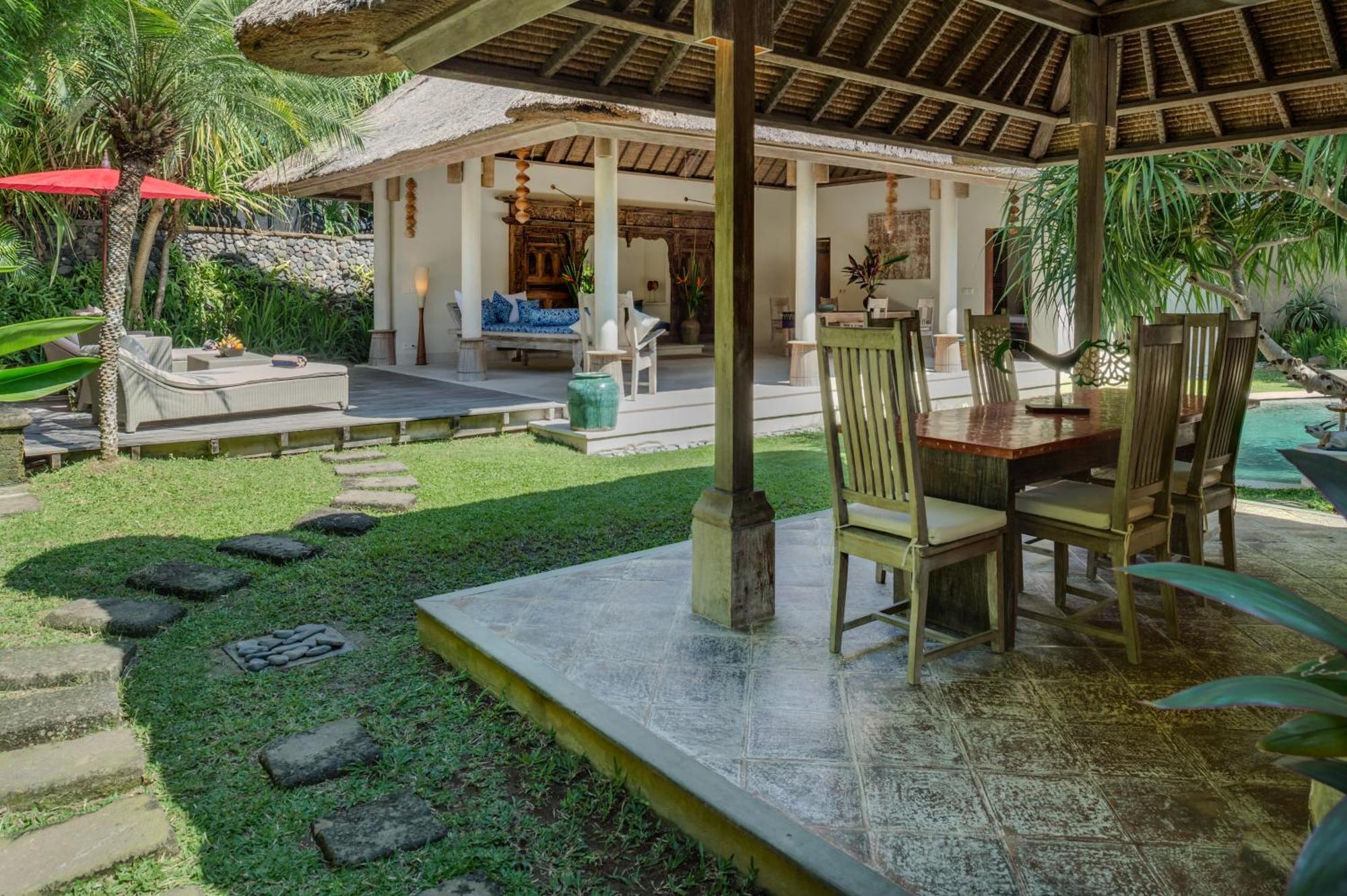 Villa Tirta Naga Bali Seminyak  Exterior photo