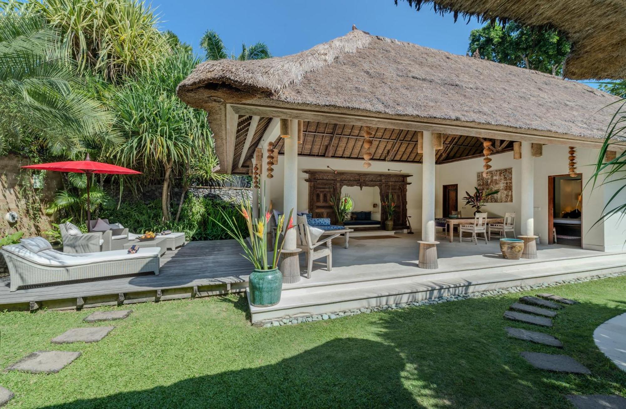 Villa Tirta Naga Bali Seminyak  Exterior photo