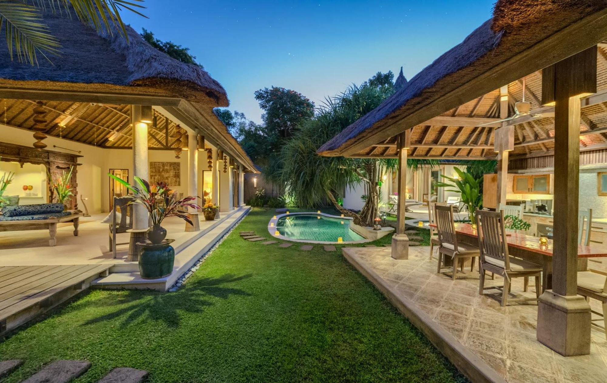Villa Tirta Naga Bali Seminyak  Exterior photo