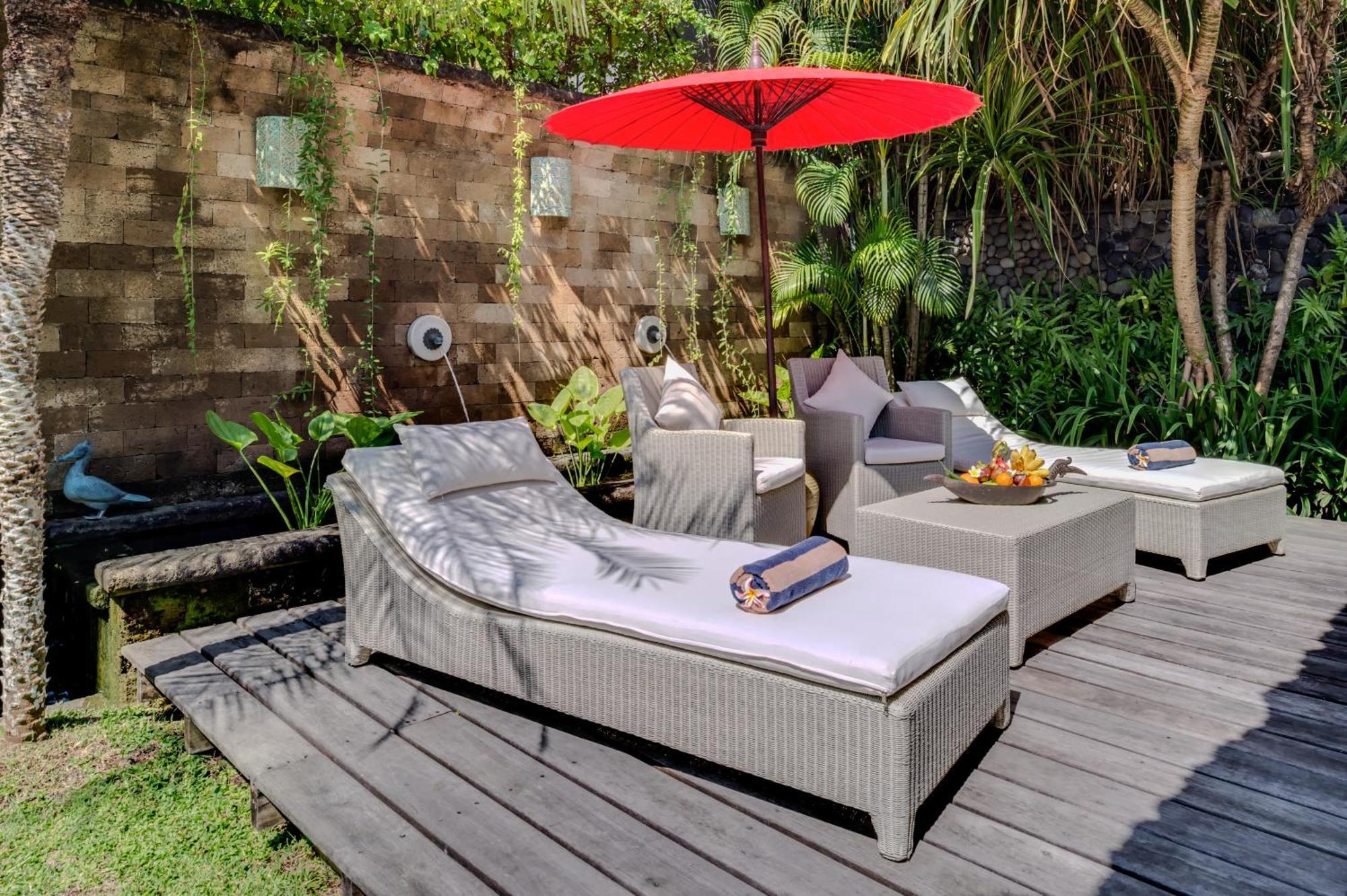 Villa Tirta Naga Bali Seminyak  Exterior photo