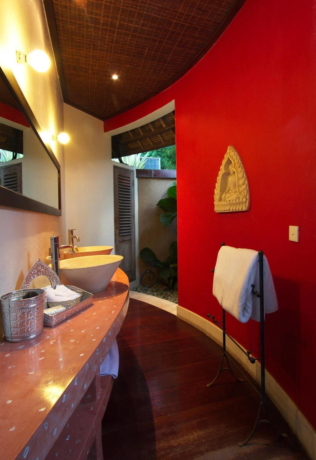 Villa Tirta Naga Bali Seminyak  Exterior photo